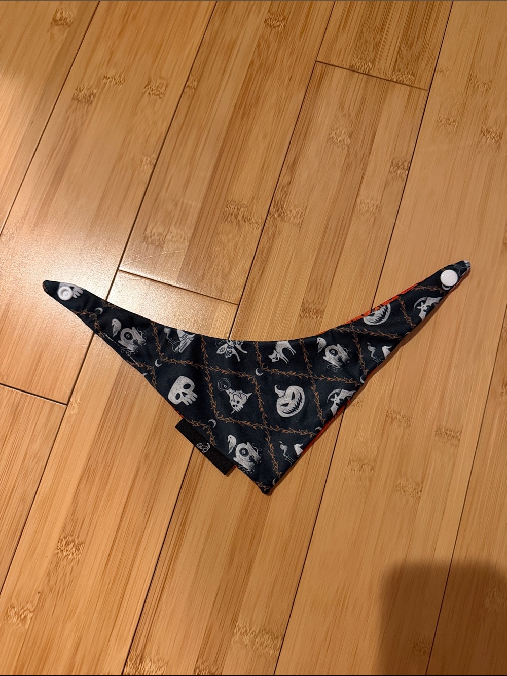 Reversible dog bandana